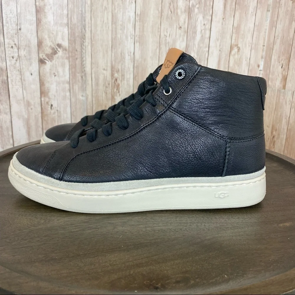 UGG Men’s Cali High Top Leather Sneaker Size 8‎